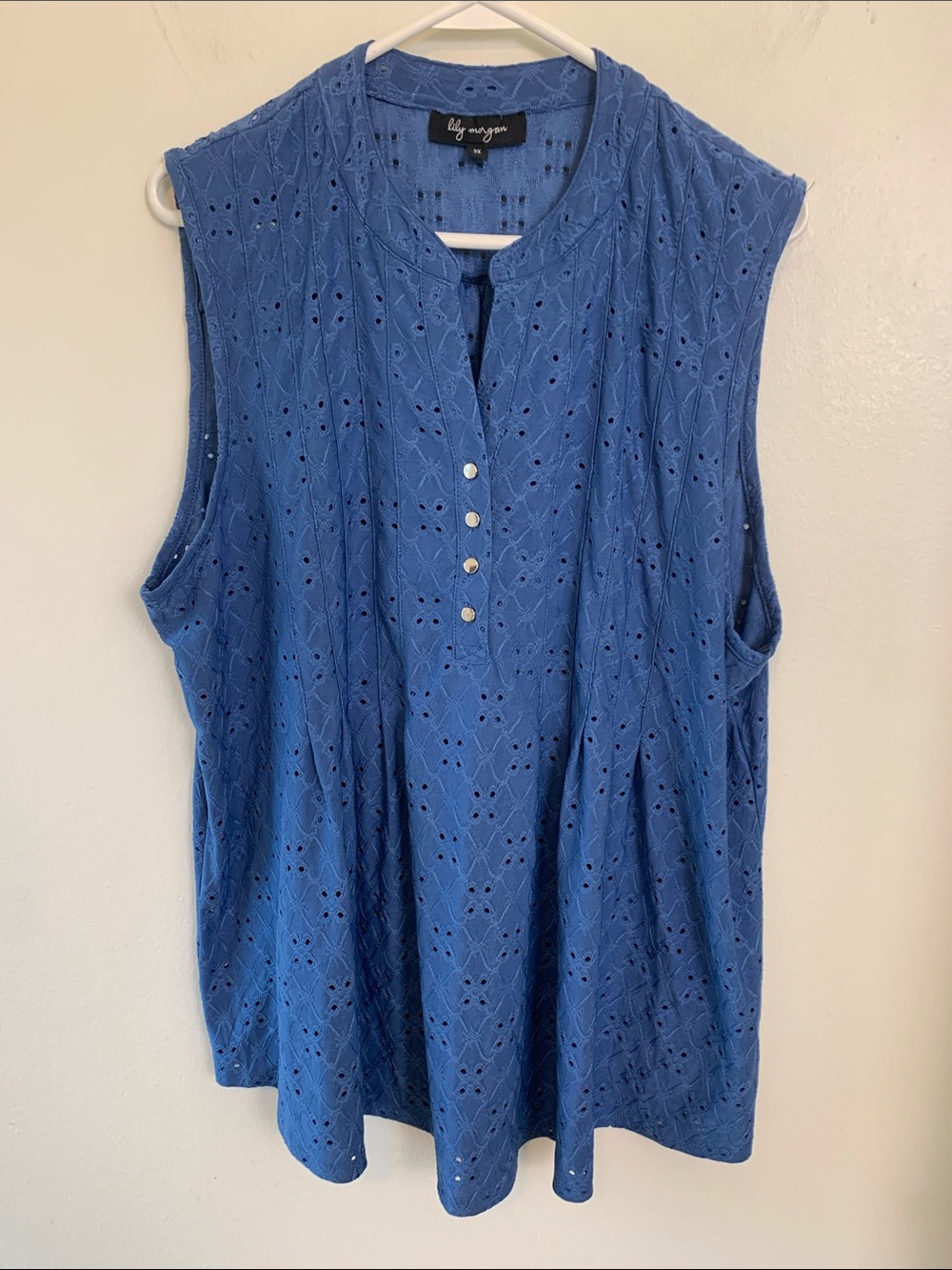 Blue Eyelet Button-Front Sleeveless Tunic, Stretch, Soft